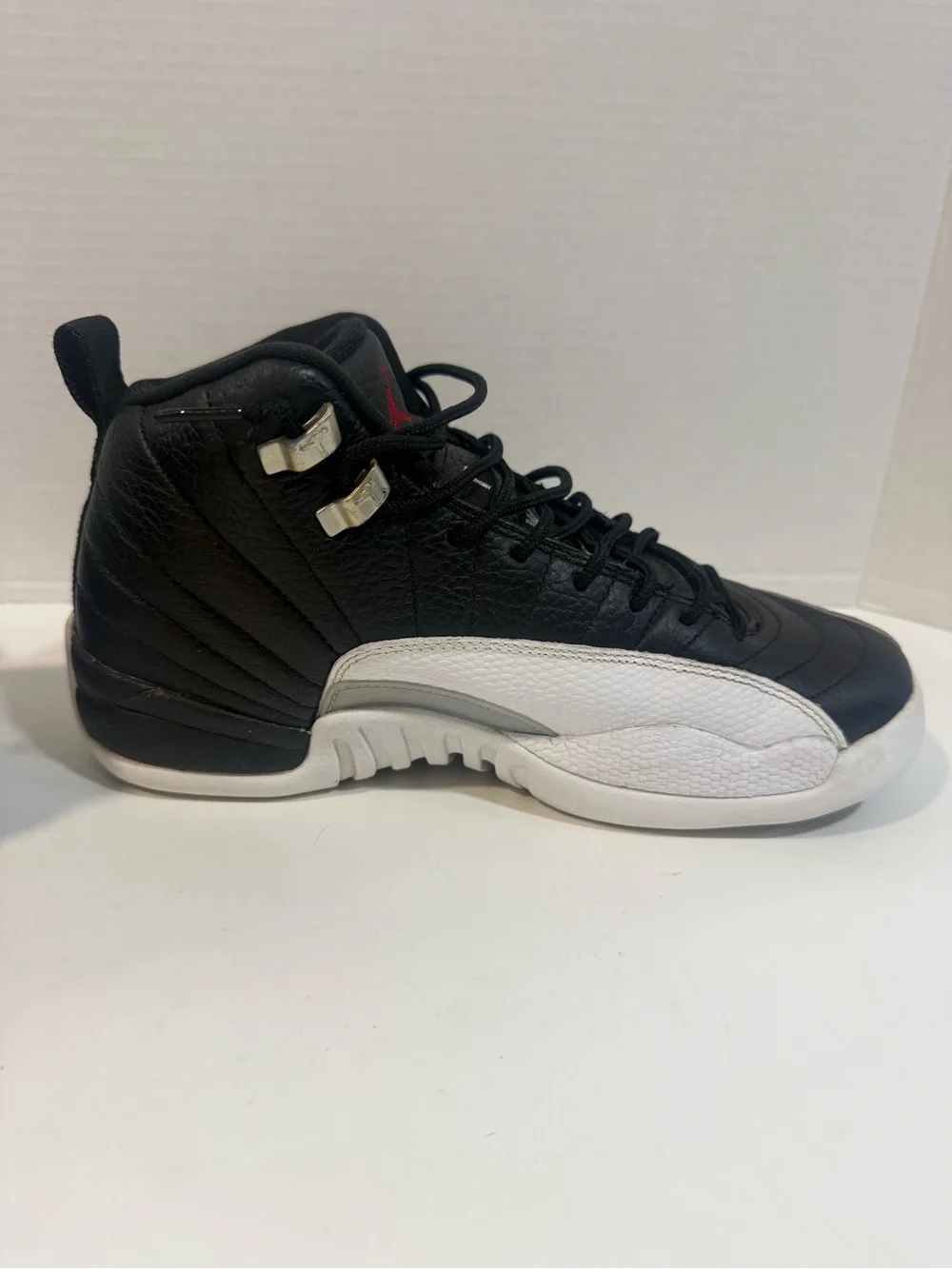 Jordan Air Jordan 12 Retro Black/White Mid Top Sneakers 7Y Style Code 153265-006